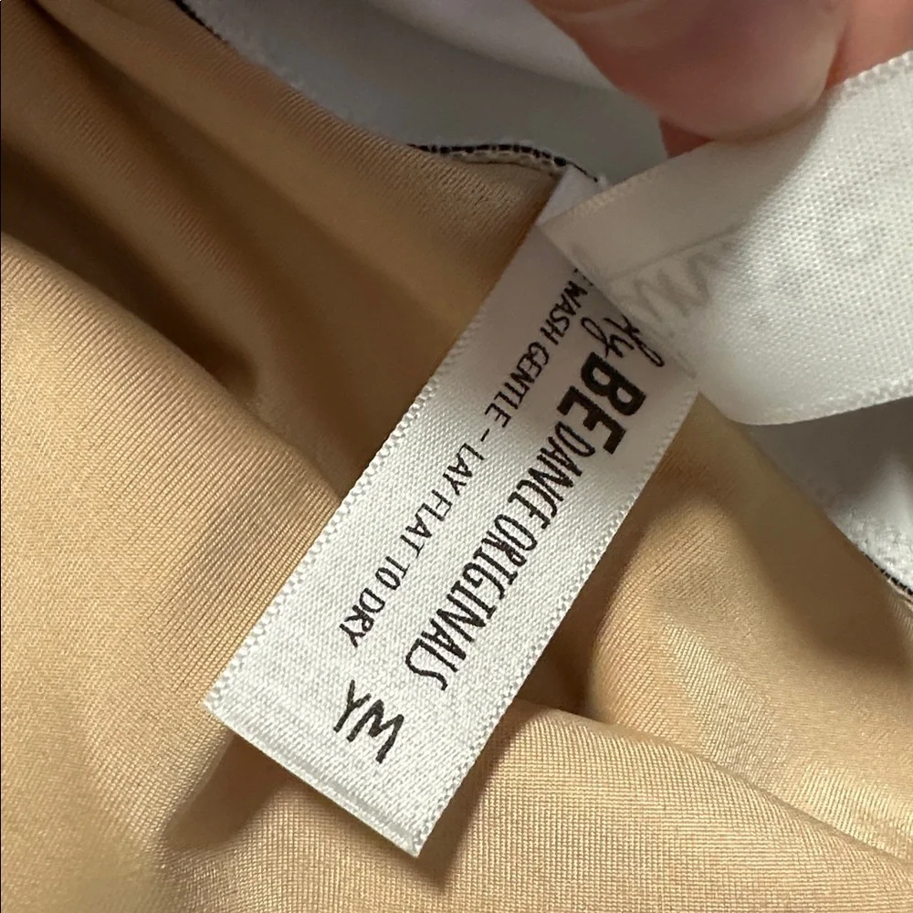 ❤️ Bundle of 3 Sinply BE Dancewear Shirts/Bra Top - Picture 4 of 5